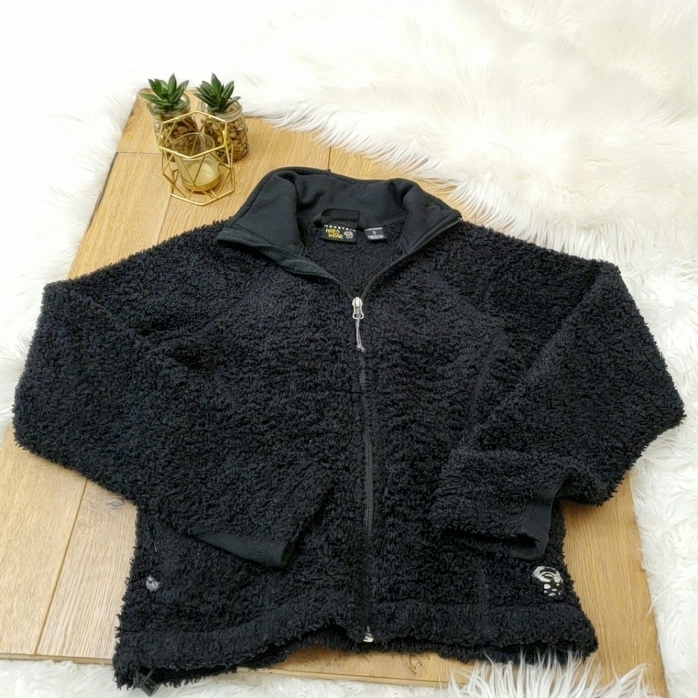 Mountain Hardwear black fuzzy Jacket